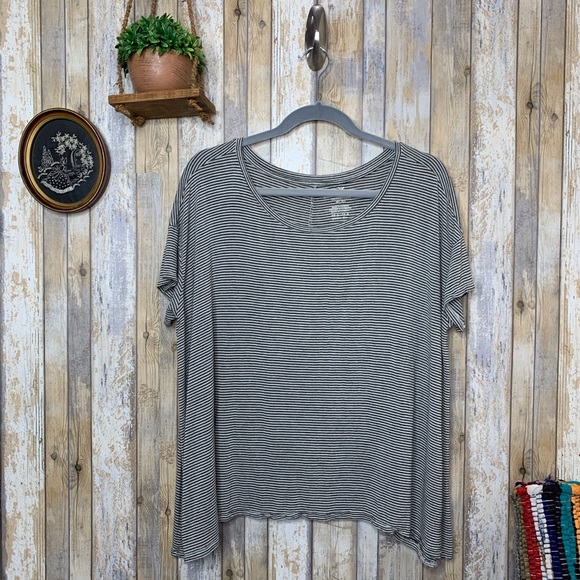 American Eagle Outfitters Tops - AEO Striped Loose Short Sleeve Oversized Tee